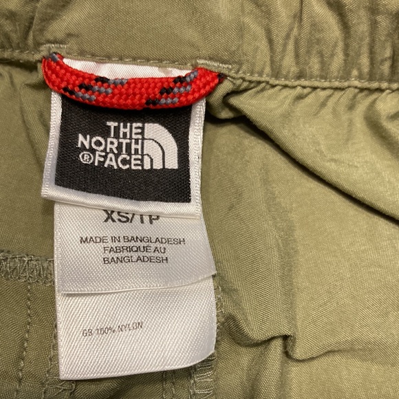 The NORTH FACE Convertible Pants Size XS - Host Pick - Picture 6 of 15